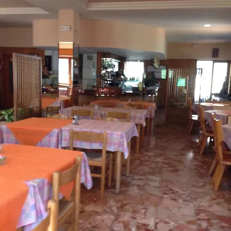 Casa Vacanze Alice Apartment *
